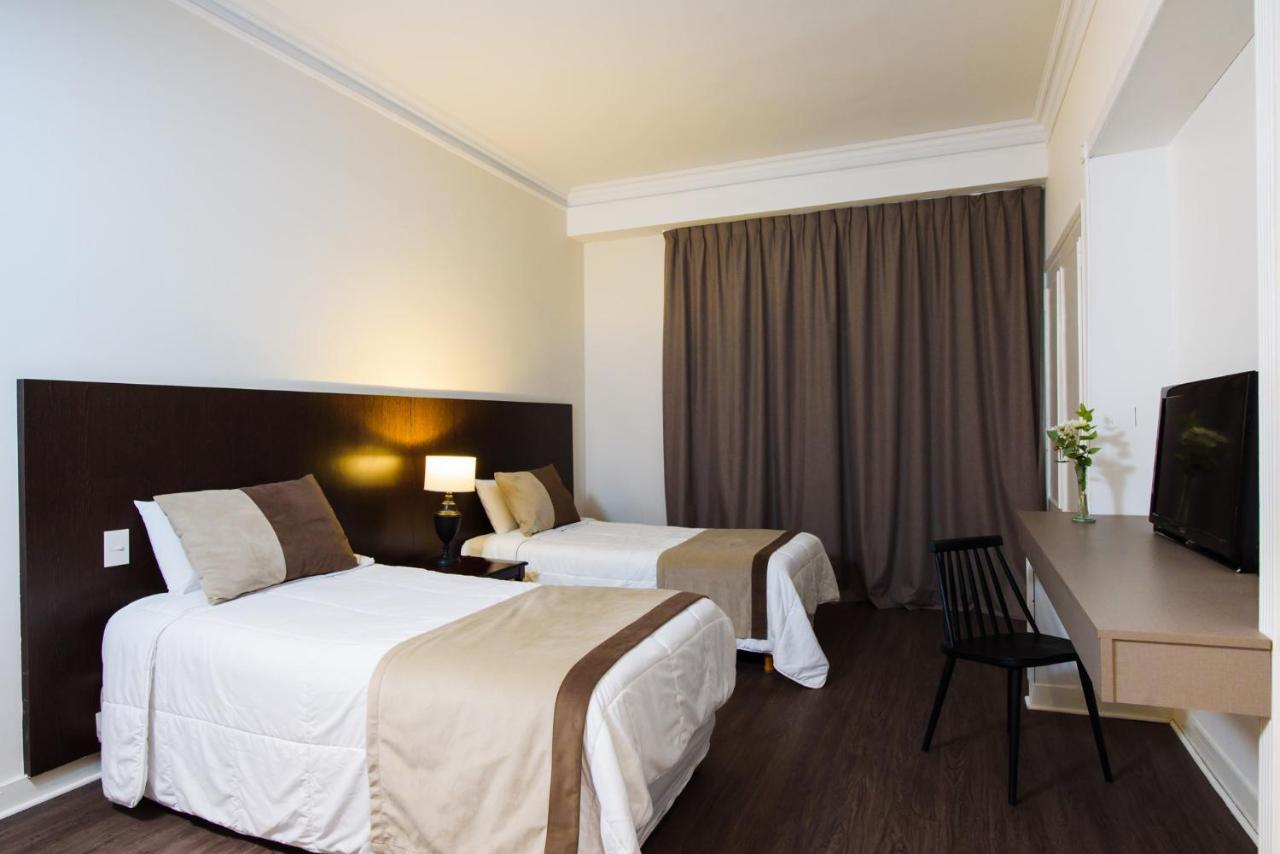 Quarto Duplo Standard